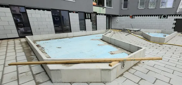 Kentmanni 28 äri- ja eluhoone